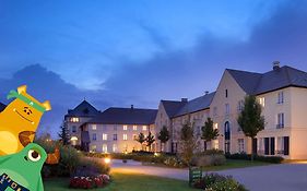 Hôtel Campanile Val de France